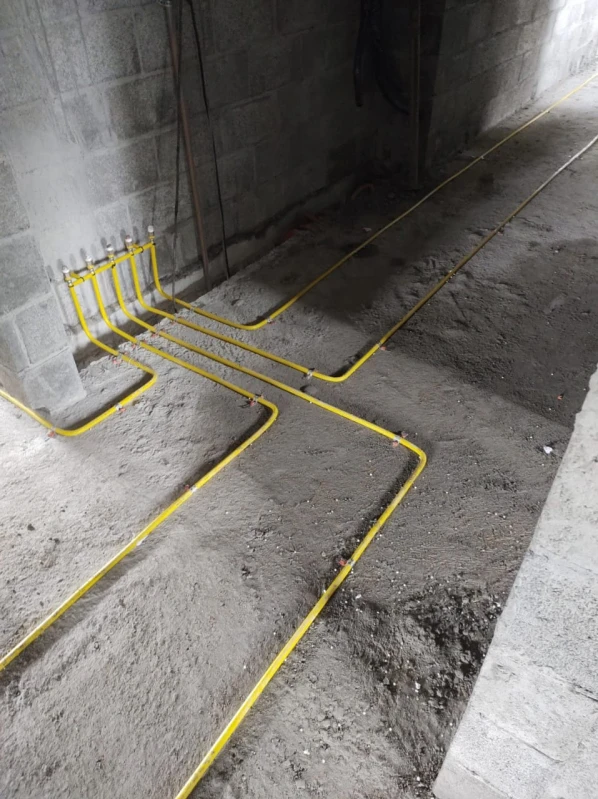 instalação de tubulação multicamadas para gás